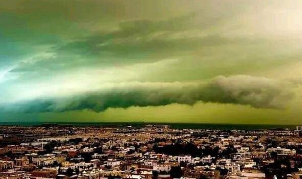 Dubai Sky Turns Green